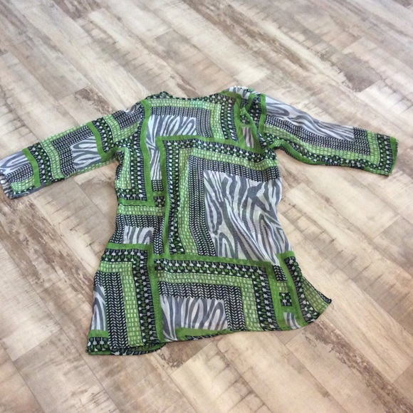 Sheer tunic or swim cover. - Picture 2 of 4